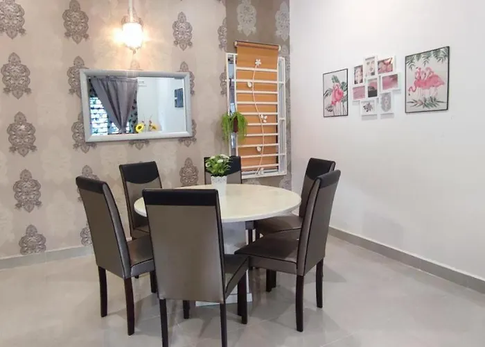 Izora Homestay